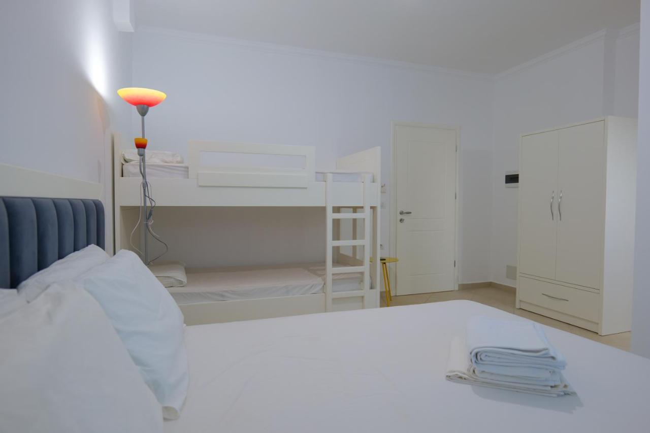 Davide Rooms ساراندا المظهر الخارجي الصورة